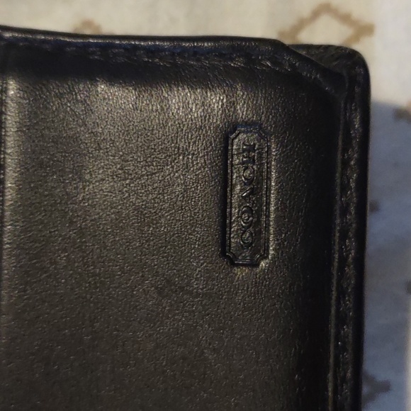 COPY - Authentic Coach Signature Monogram Wallet - Picture 8 of 8
